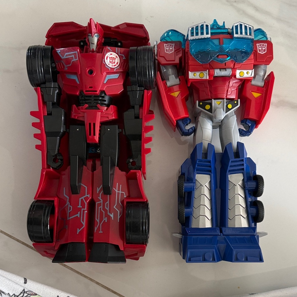 Transformers Optimus prime and sideswipe